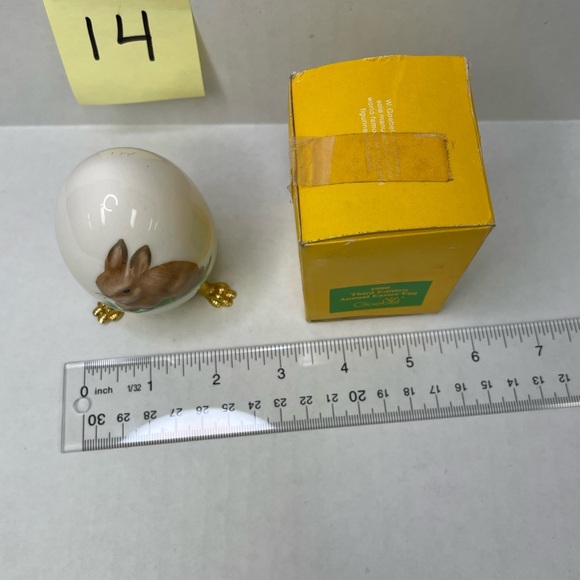 Vintage Goebel Easter 1980 third edition Decorative Egg with Rabbit Design - Picture 5 of 6